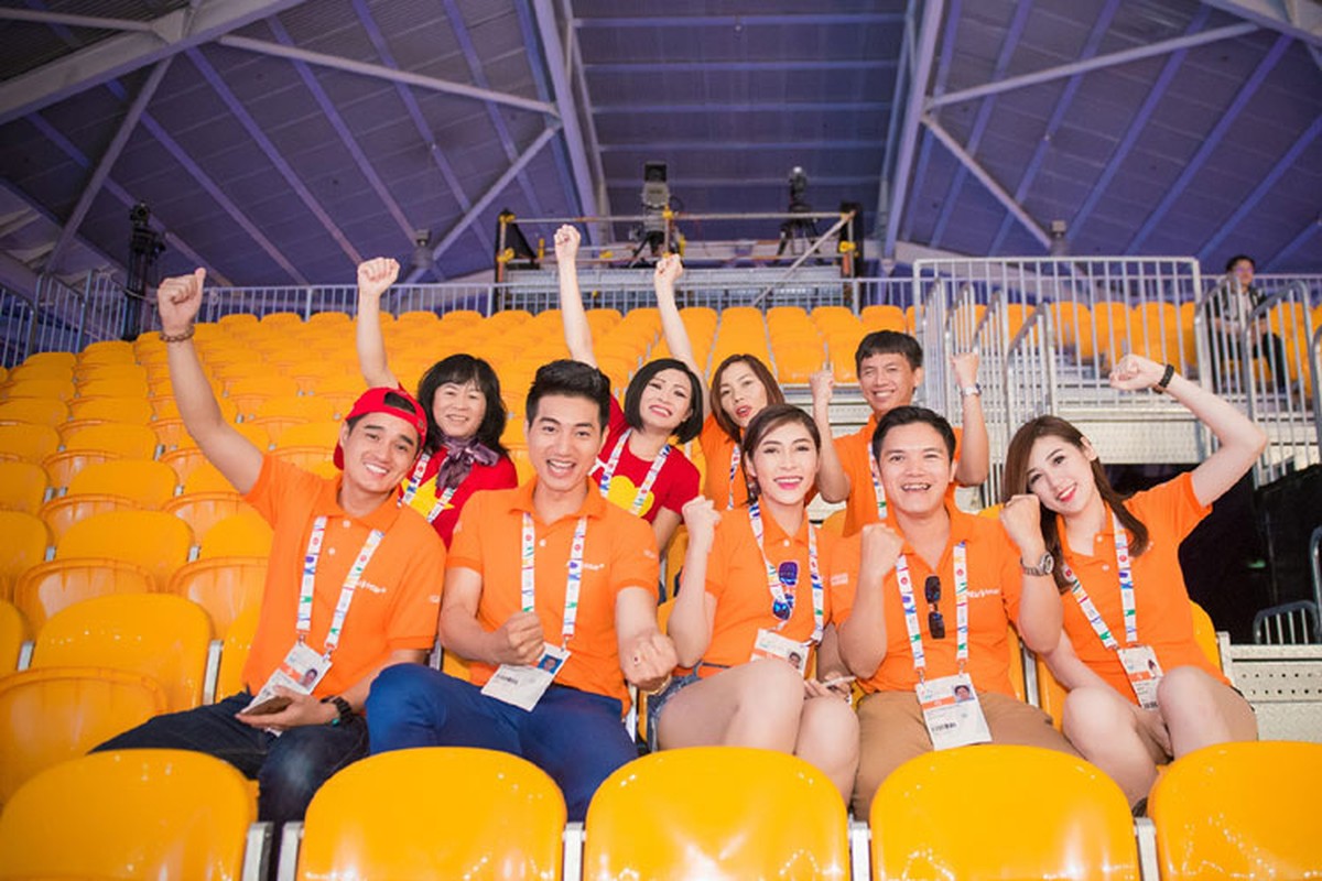 Ca si Phuong Thanh khoc cuoi cung SEA Games 28-Hinh-2